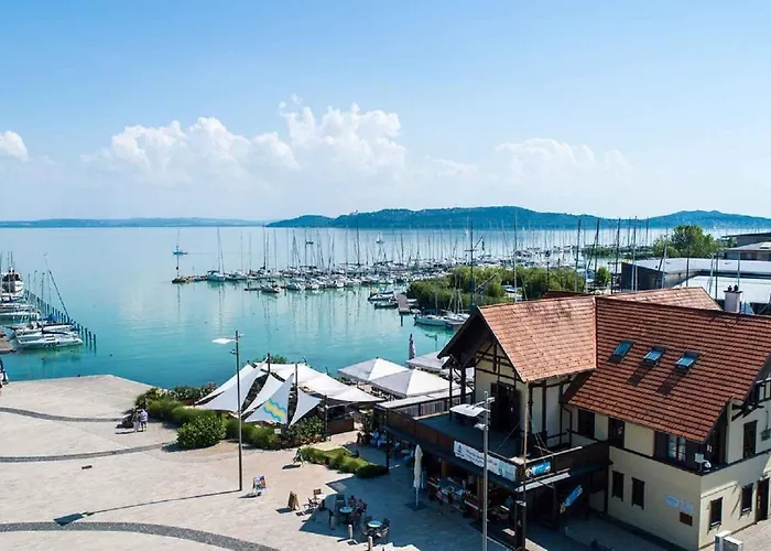 In 18766 * بالاتونفوريد